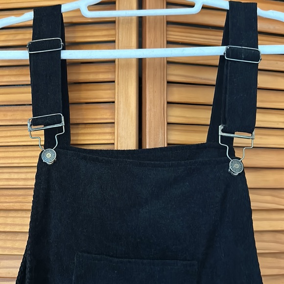 SHEIN black overall dress - Picture 2 of 3